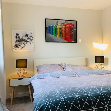 Alpha, Private Double Room, City Centre, Free Parking, Sittingbourne, Kent المظهر الخارجي الصورة