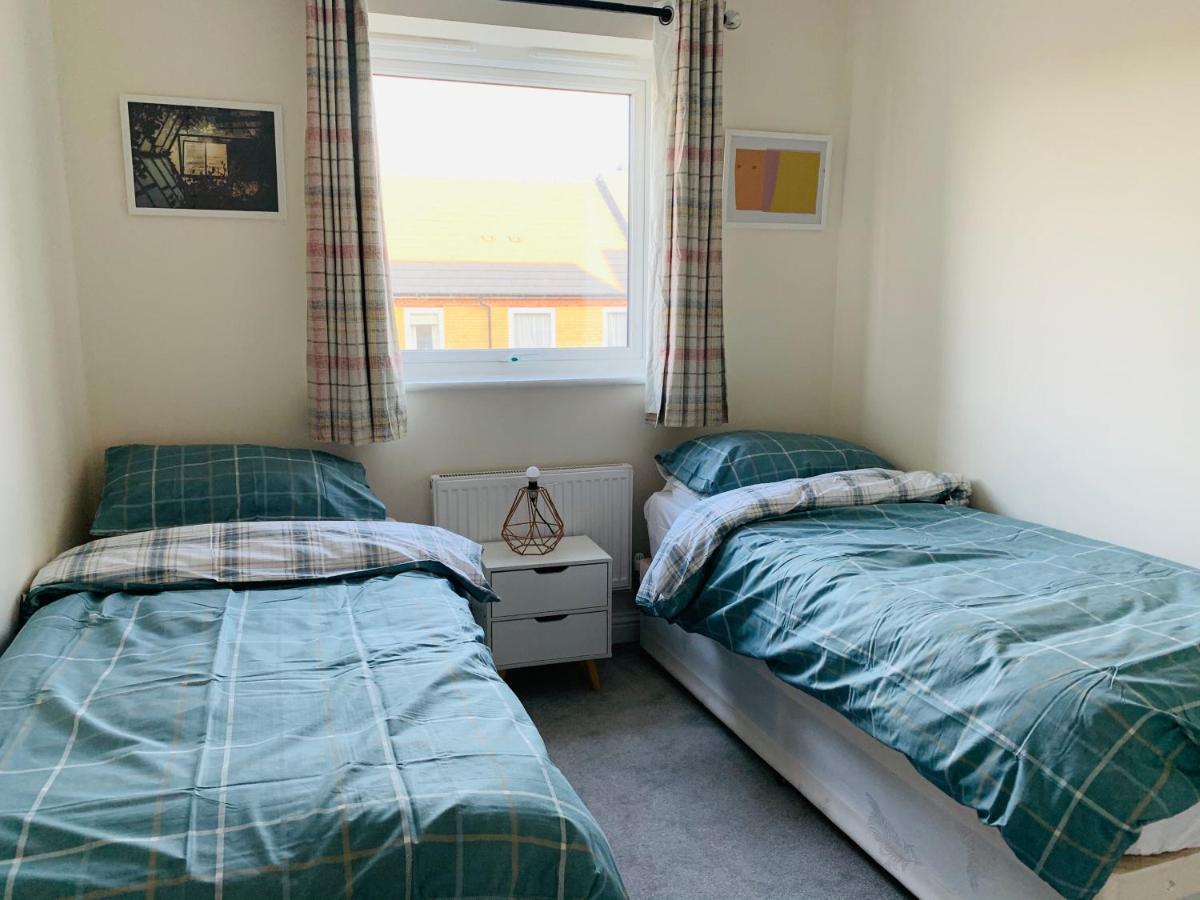 Alpha, Private Double Room, City Centre, Free Parking, Sittingbourne, Kent المظهر الخارجي الصورة
