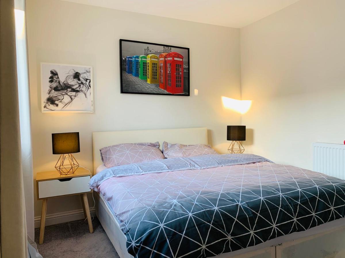 Alpha, Private Double Room, City Centre, Free Parking, Sittingbourne, Kent المظهر الخارجي الصورة